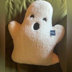 Jumbo Novogratz Sherpa Ghost Pillow